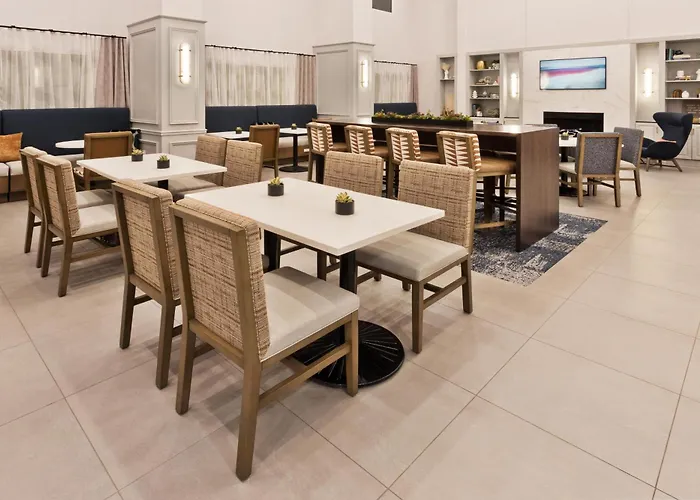 Hampton Inn & Suites Lanett/West Point
